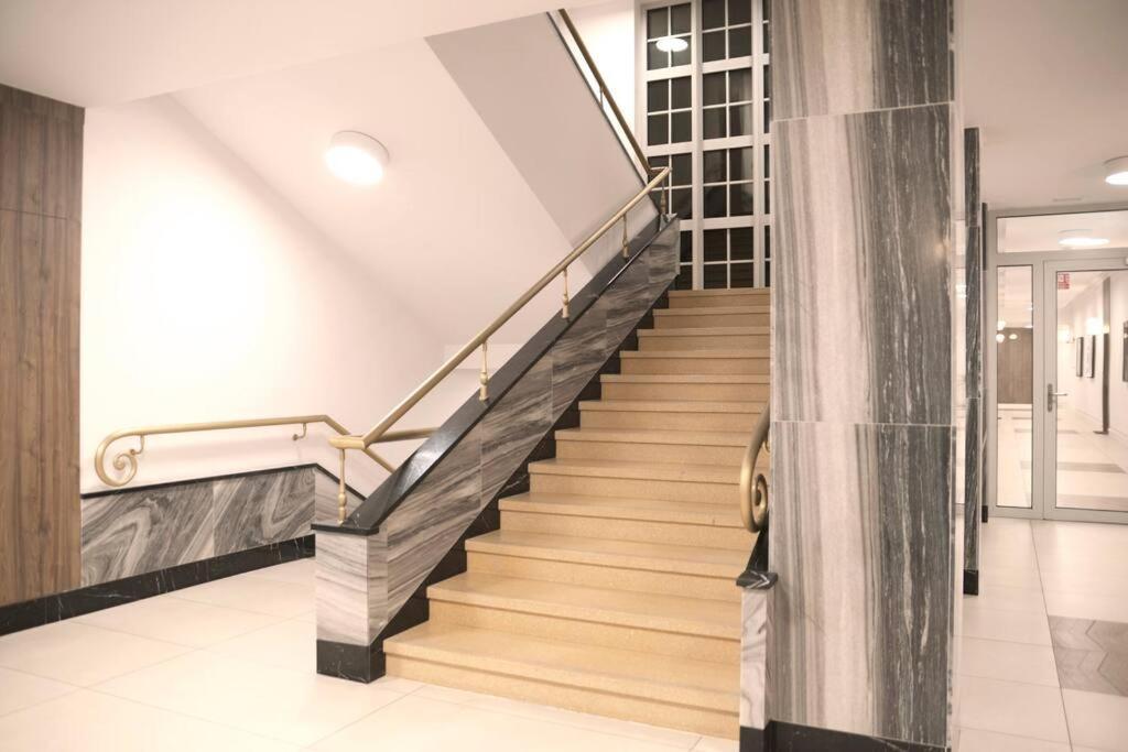 Elegant Apartment In The City Center Wrocław Zewnętrze zdjęcie